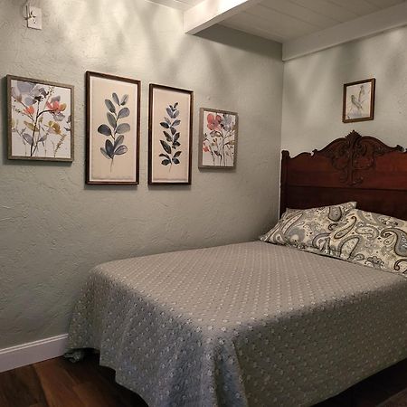Smart Solution - Individual Private Bed-Pods In Gorgeous Shared Space - Women Only Dorm In Room 5 - Coed House - Full-Sized Mattresses In Individual Pods - With Built-In Private Storage - Gorgeous Shared Room - Affordable Luxury - Sparrow House Phoenix Esterno foto